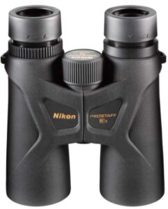 Best Nikon Binoculars for Bird Watching