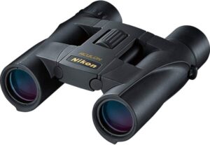 Best Compact Binoculars for Safari