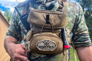 best binocular harnesses for hunting